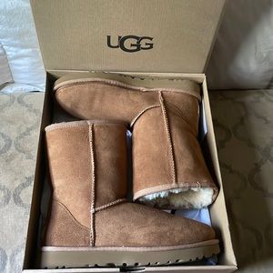 Size 8 UGG winter boots